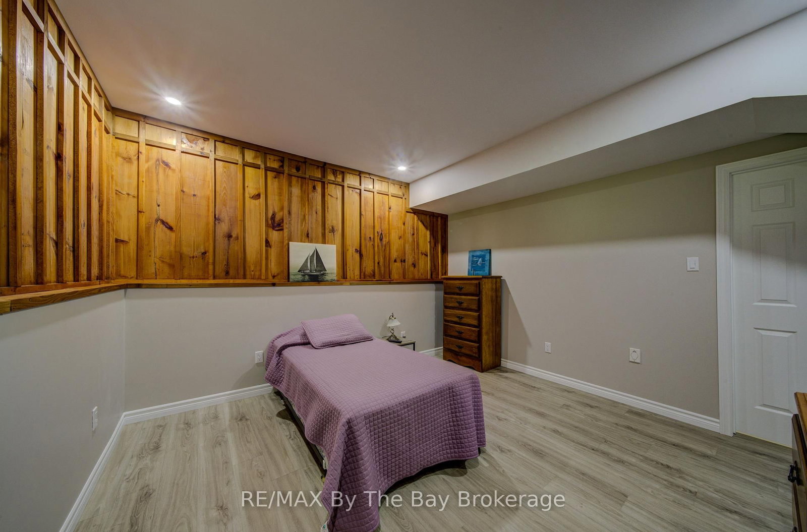258 Sunnidale Street • Clearview, ON photo 35