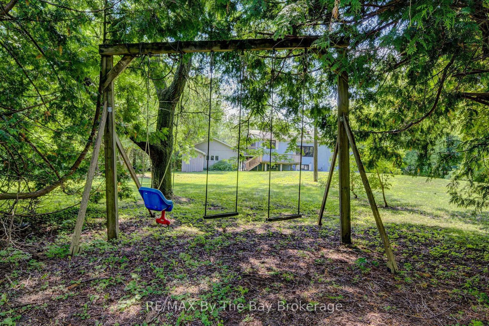 258 Sunnidale Street • Clearview, ON photo 44