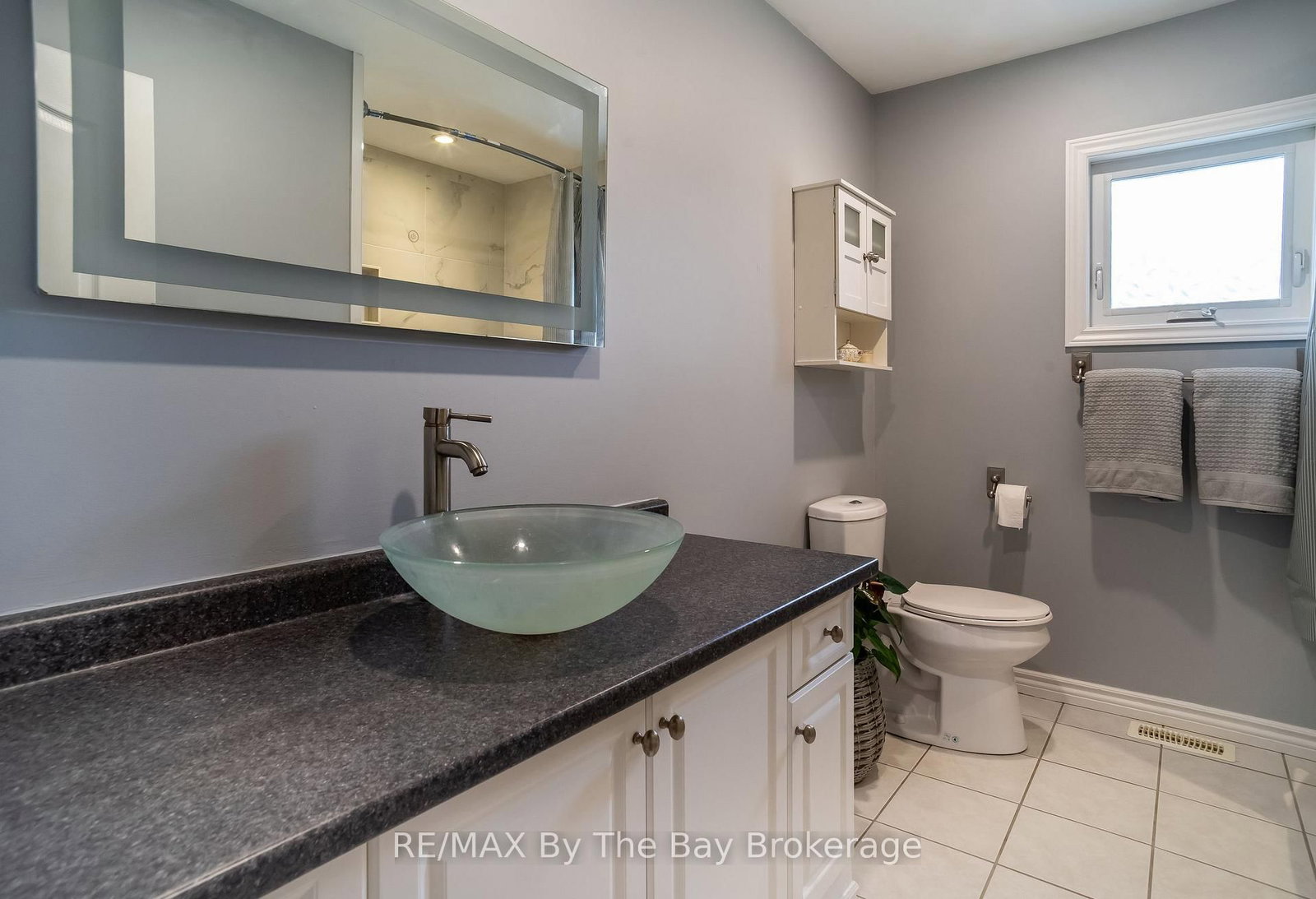 74 Oxbow Park Drive • Wasaga Beach, ON photo 14