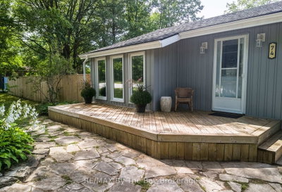 74 Oxbow Park Drive • Wasaga Beach, ON photo 9