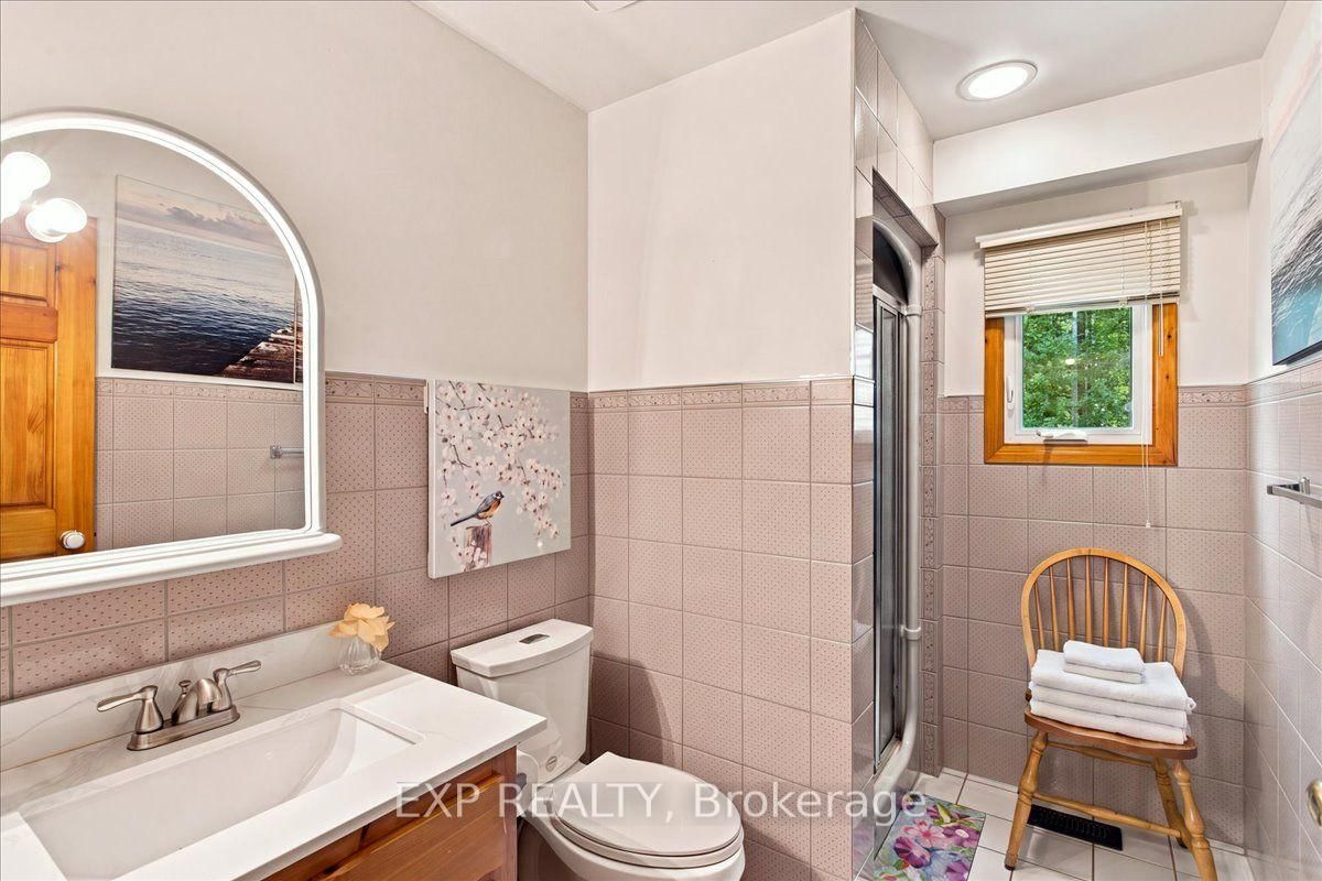 20 Pineshore Crescent • Tiny, ON photo 16