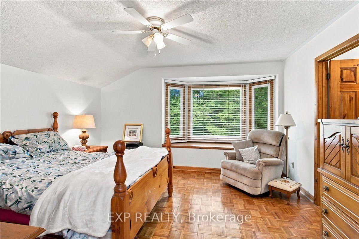 20 Pineshore Crescent • Tiny, ON photo 17