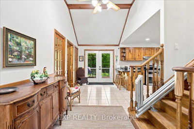 20 Pineshore Crescent • Tiny, ON photo 6