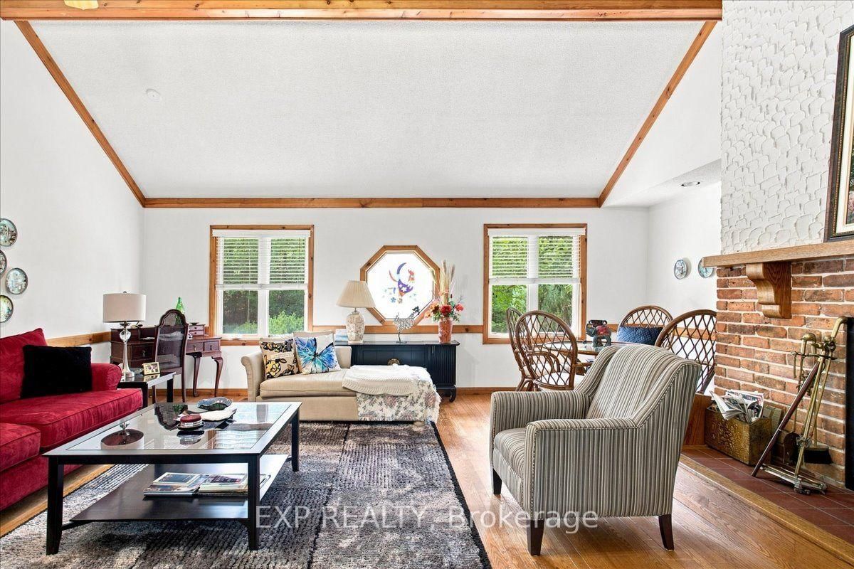 20 Pineshore Crescent • Tiny, ON photo 8