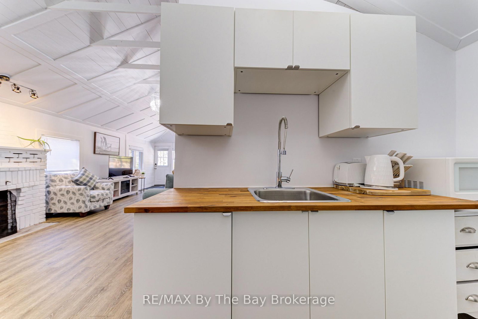 278 Coastline Drive • Wasaga Beach, ON photo 11