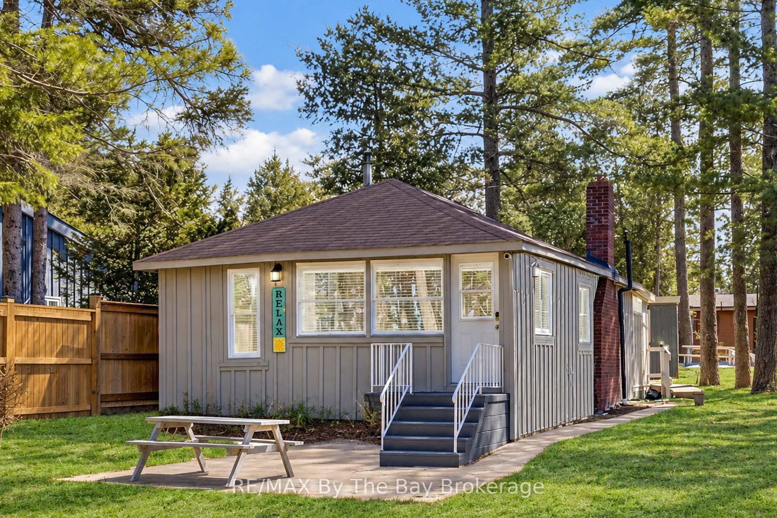 278 Coastline Drive • Wasaga Beach, ON photo 2