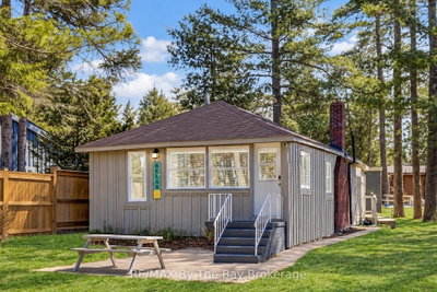 278 Coastline Drive • Wasaga Beach, ON photo 2