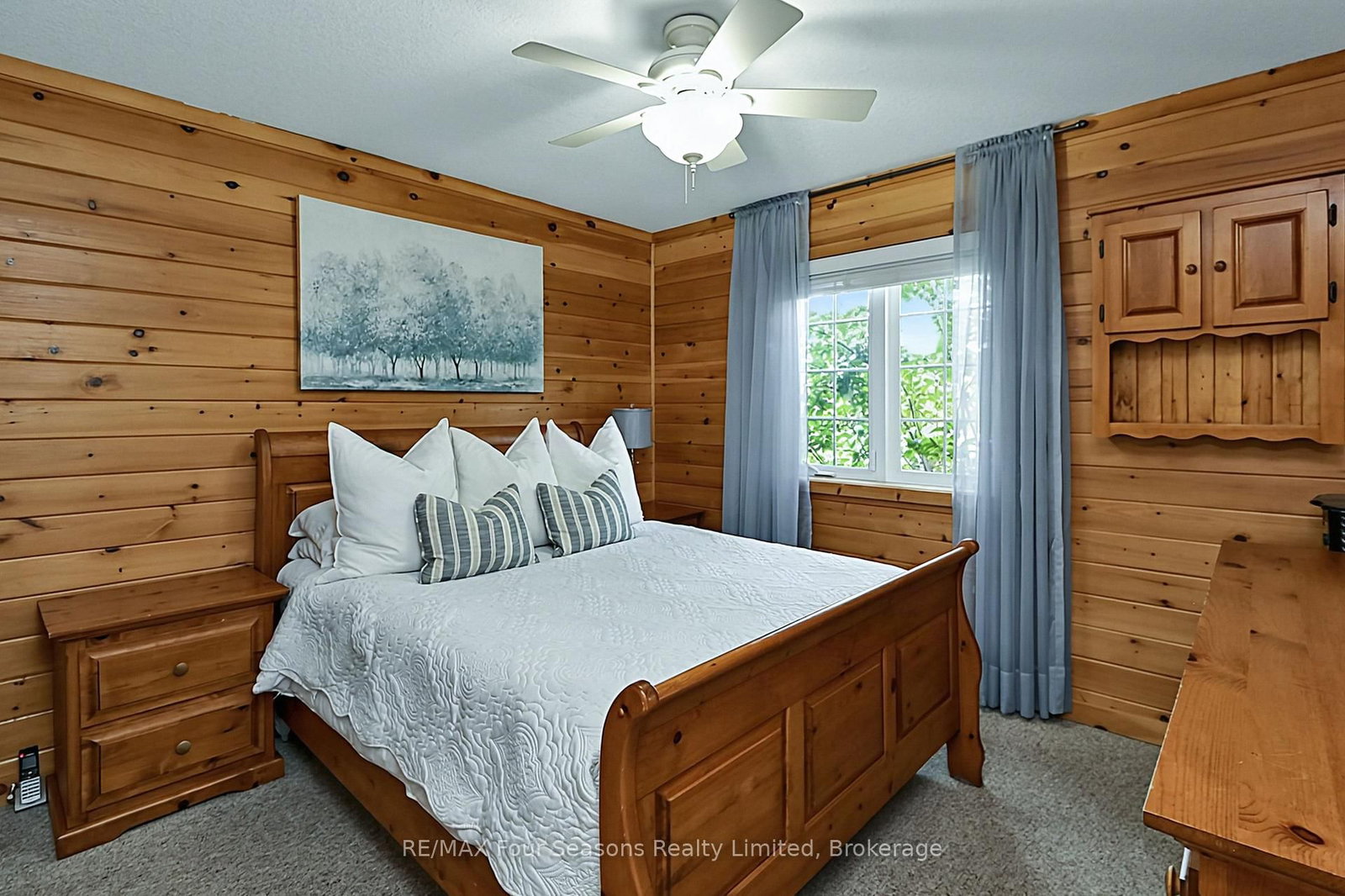 47 CABIN Crescent • Wasaga Beach, ON photo 11