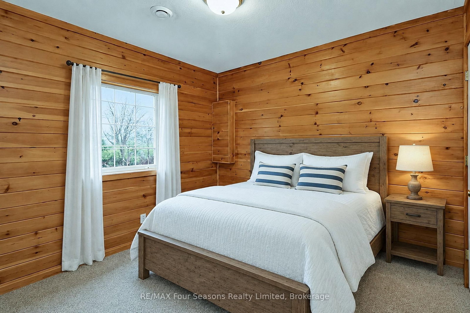 47 CABIN Crescent • Wasaga Beach, ON photo 15
