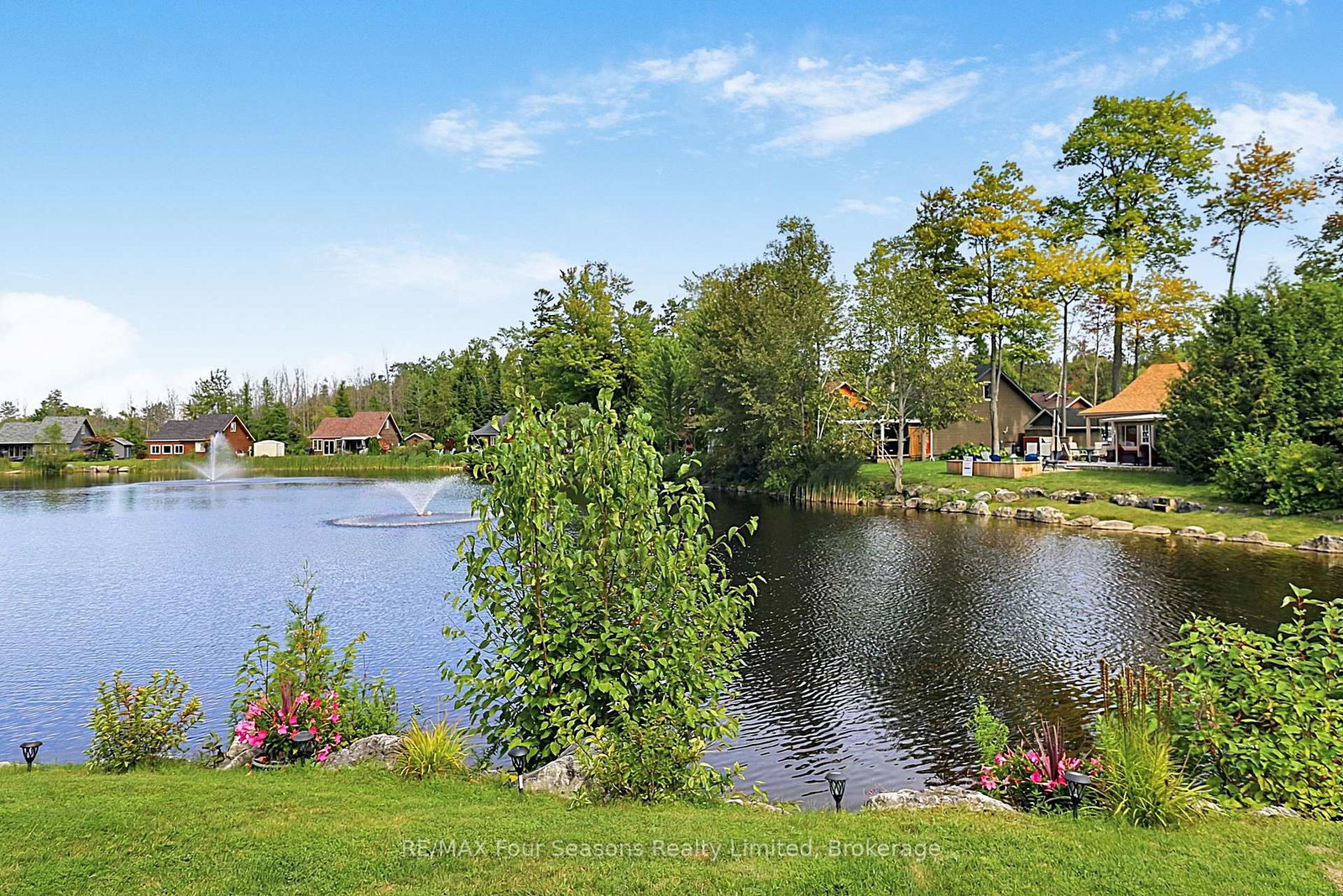 47 CABIN Crescent • Wasaga Beach, ON photo 21