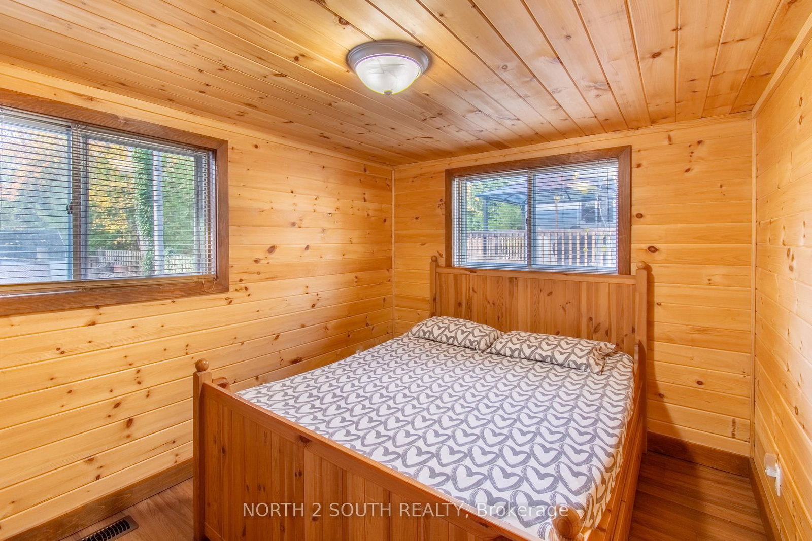 98 33rd Street N • Wasaga Beach, ON photo 30