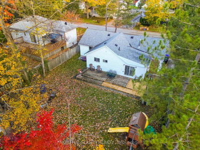 98 33rd Street N • Wasaga Beach, ON photo 9