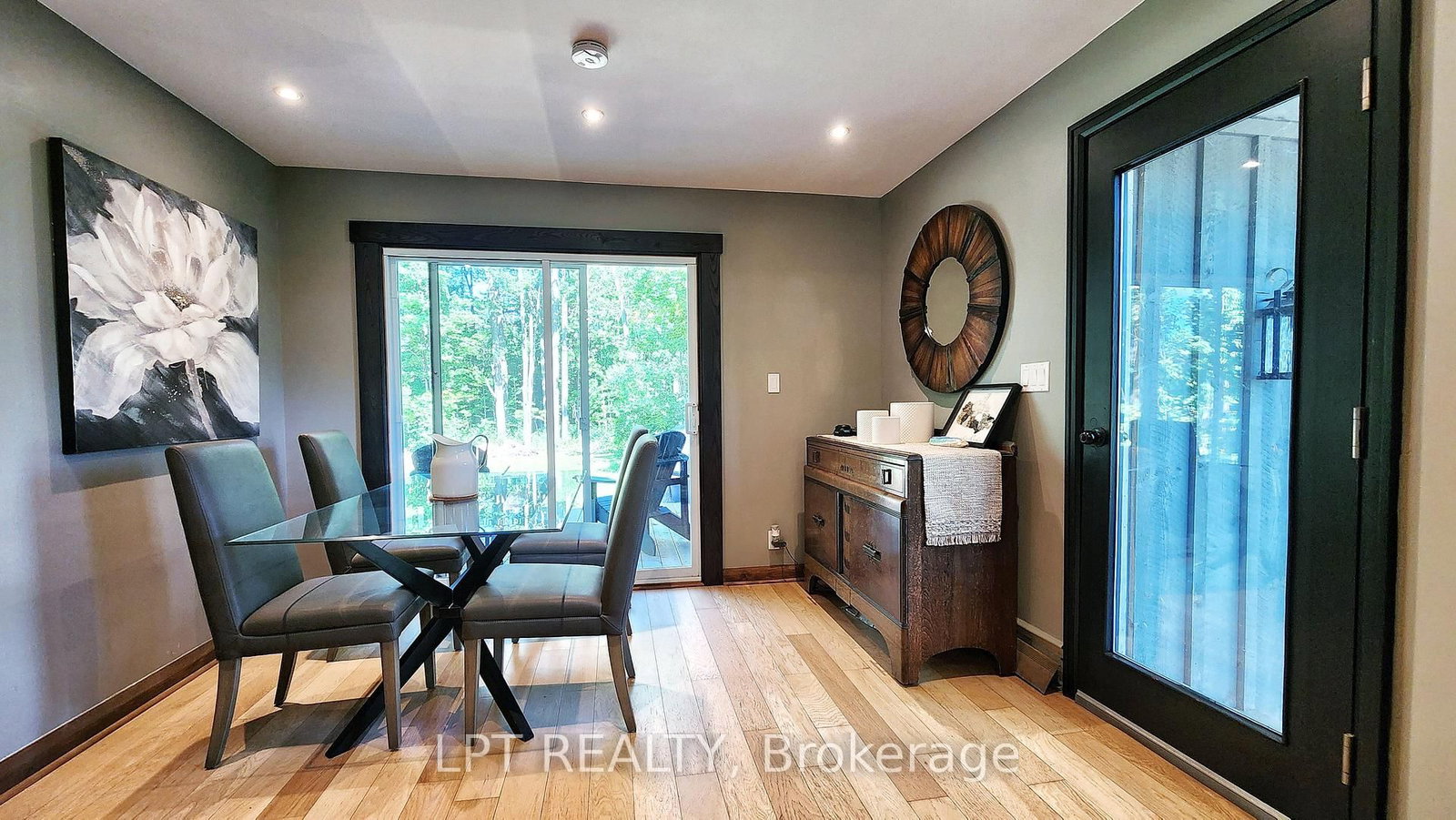 1644 Ridge Road E • Oro-Medonte, ON photo 10