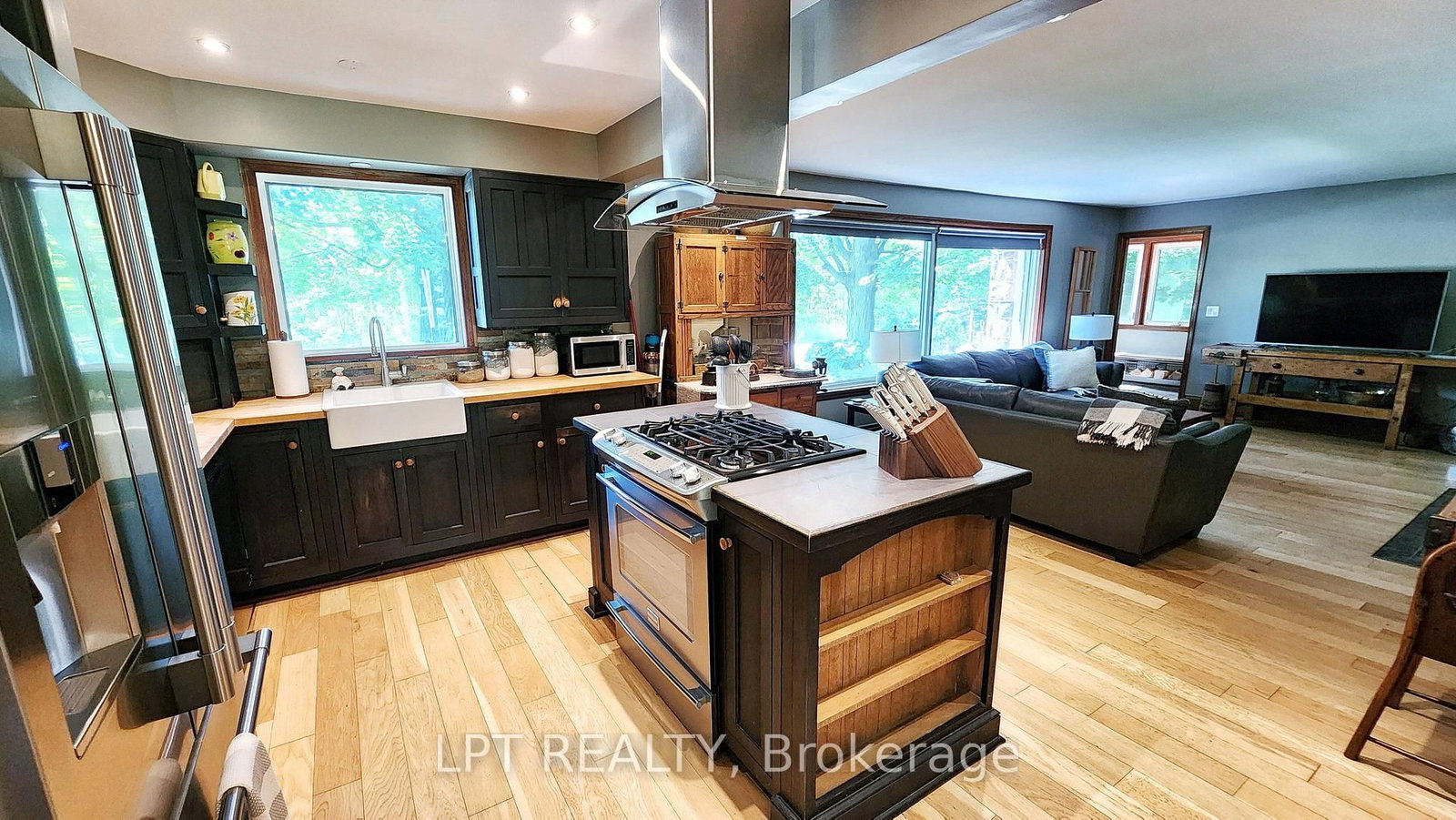 1644 Ridge Road E • Oro-Medonte, ON photo 6
