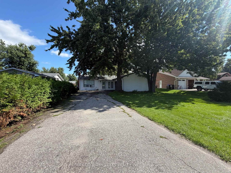 7 Willow Crescent