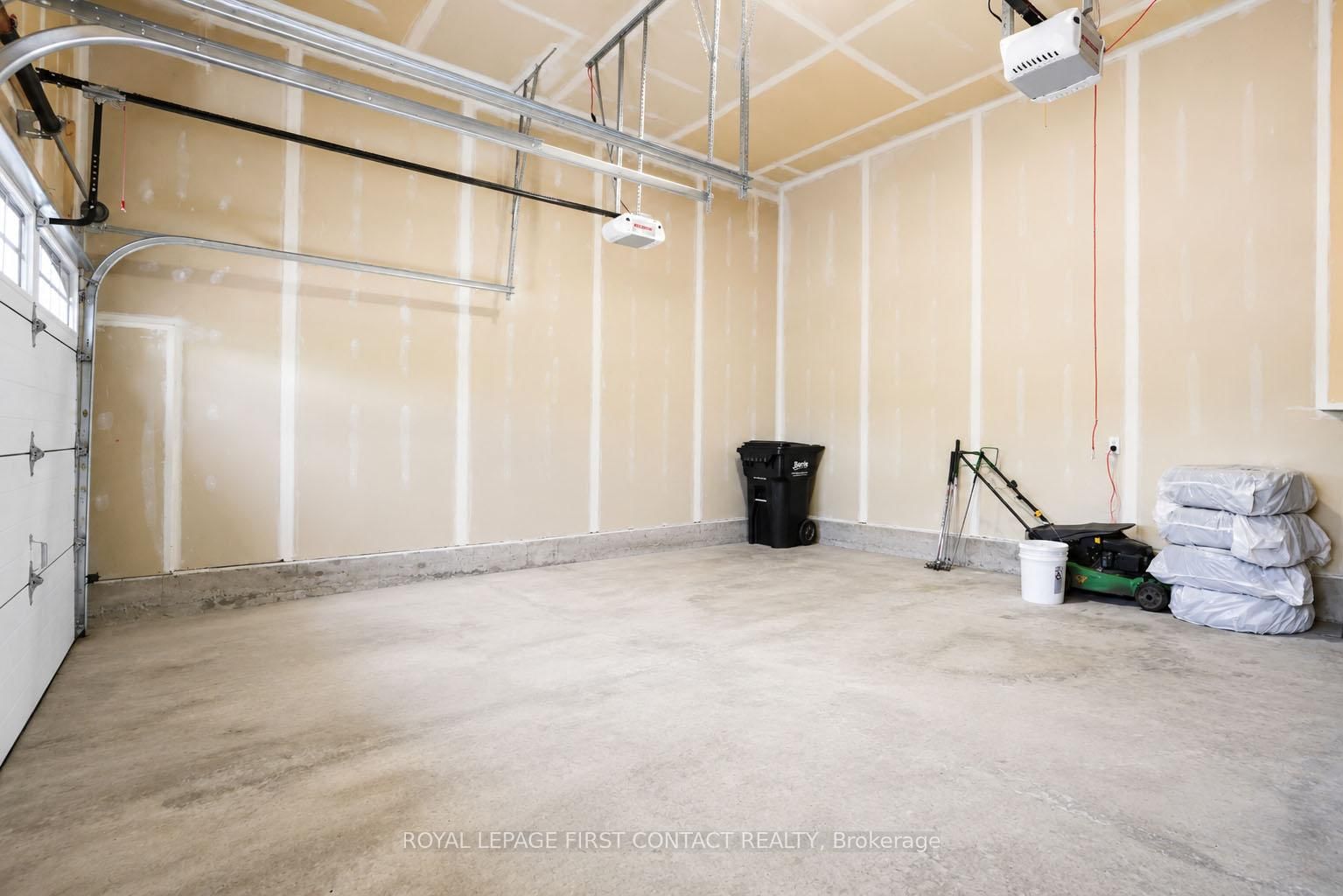 3 Maple Crown Terrace • Barrie, ON photo 28