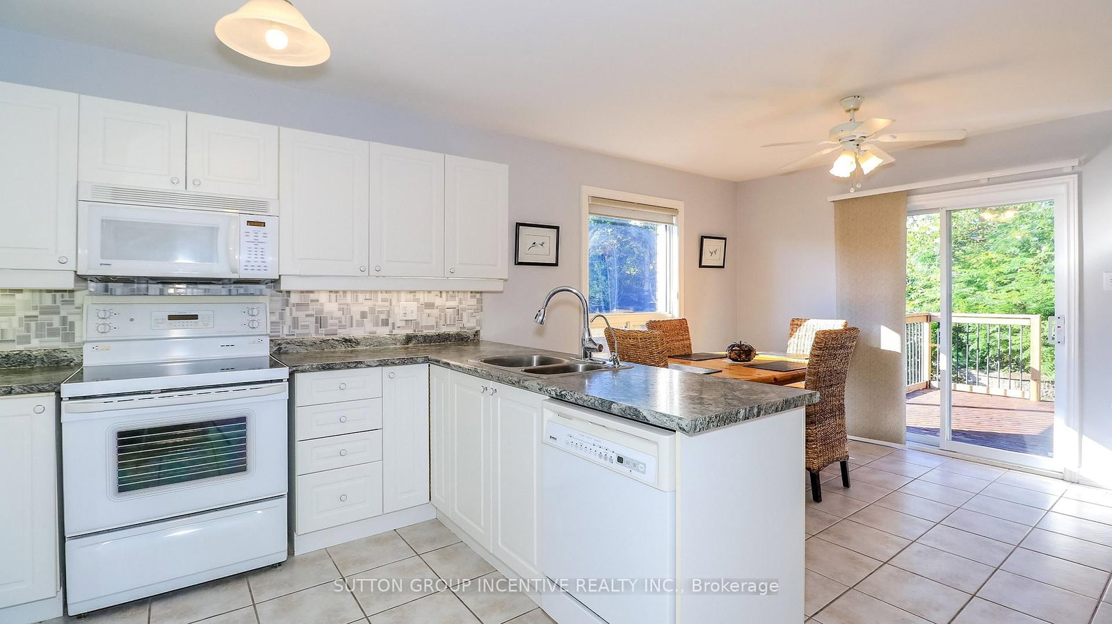 28 Brookfield Crescent • Barrie, ON photo 8