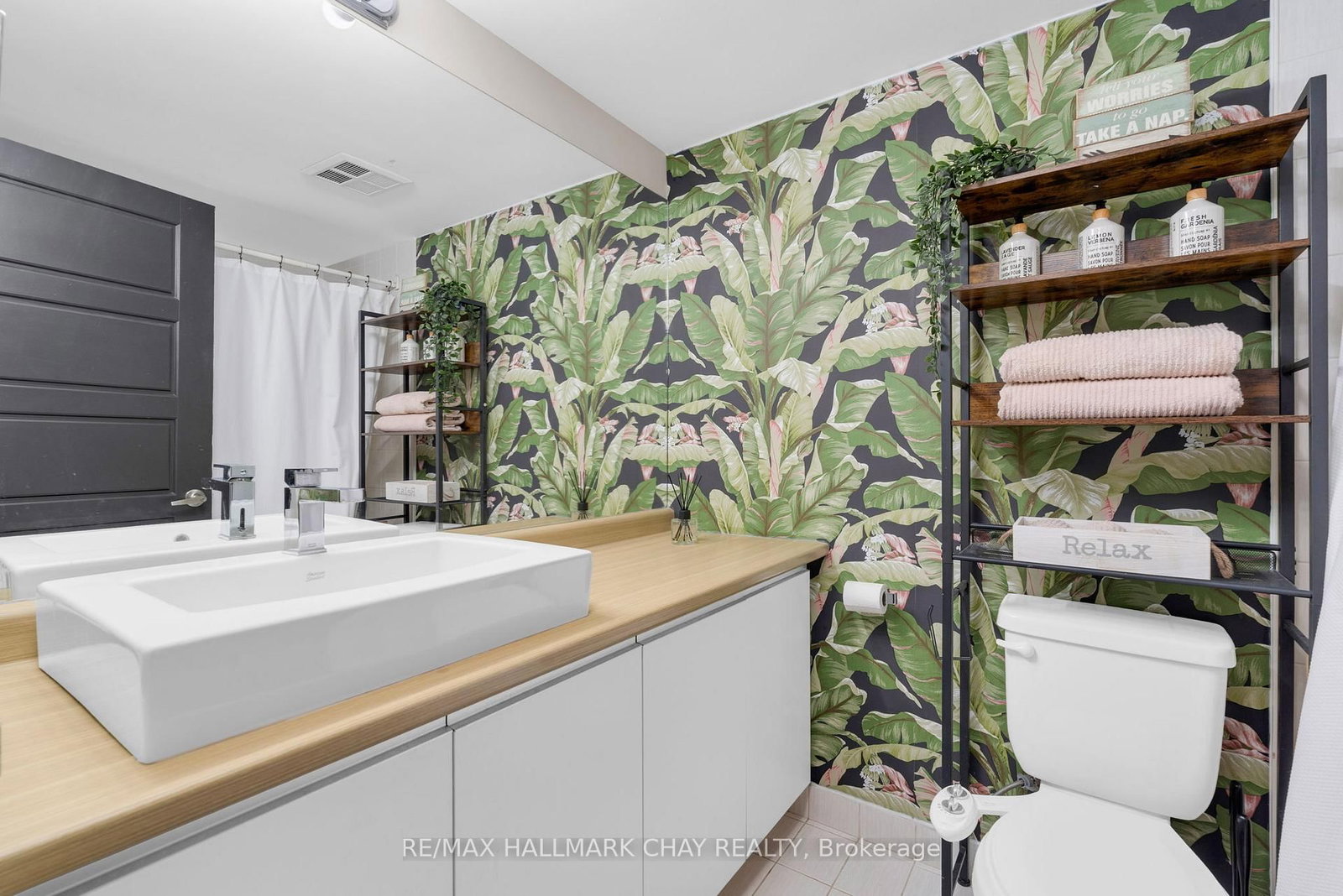 140 Dunlop Street E • #1003 • Barrie, ON photo 12