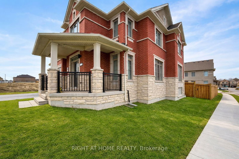 2 Sagewood Avenue
