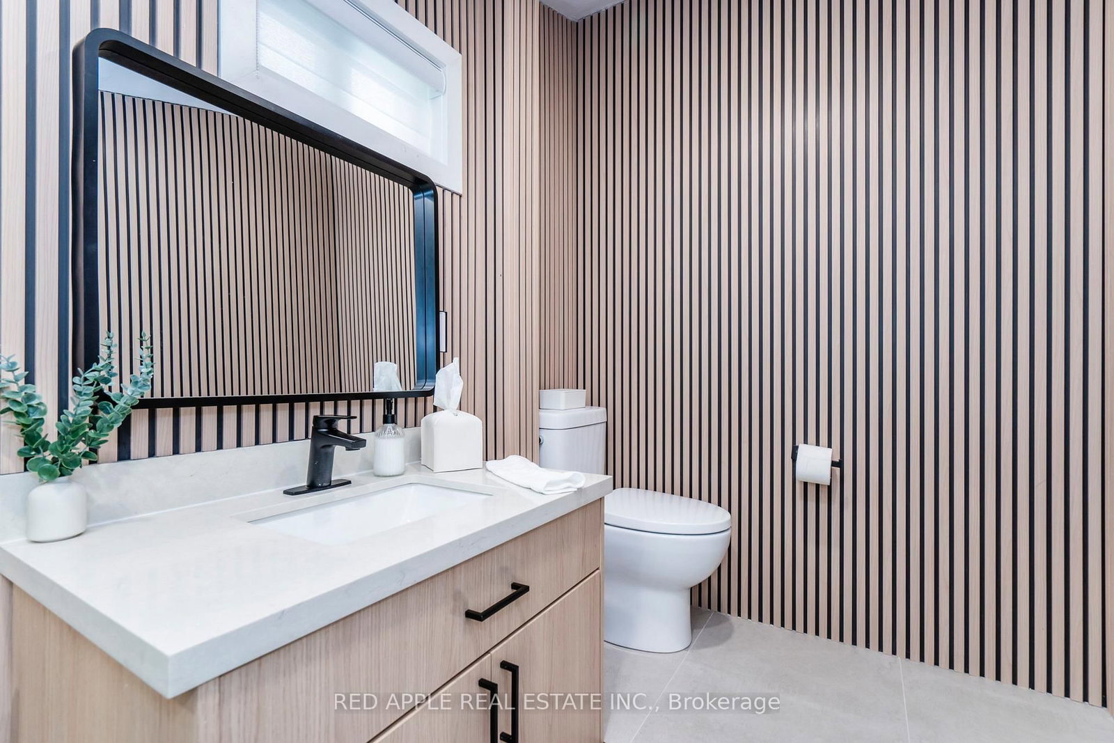 205 Hoyt Avenue • Tay, ON photo 21