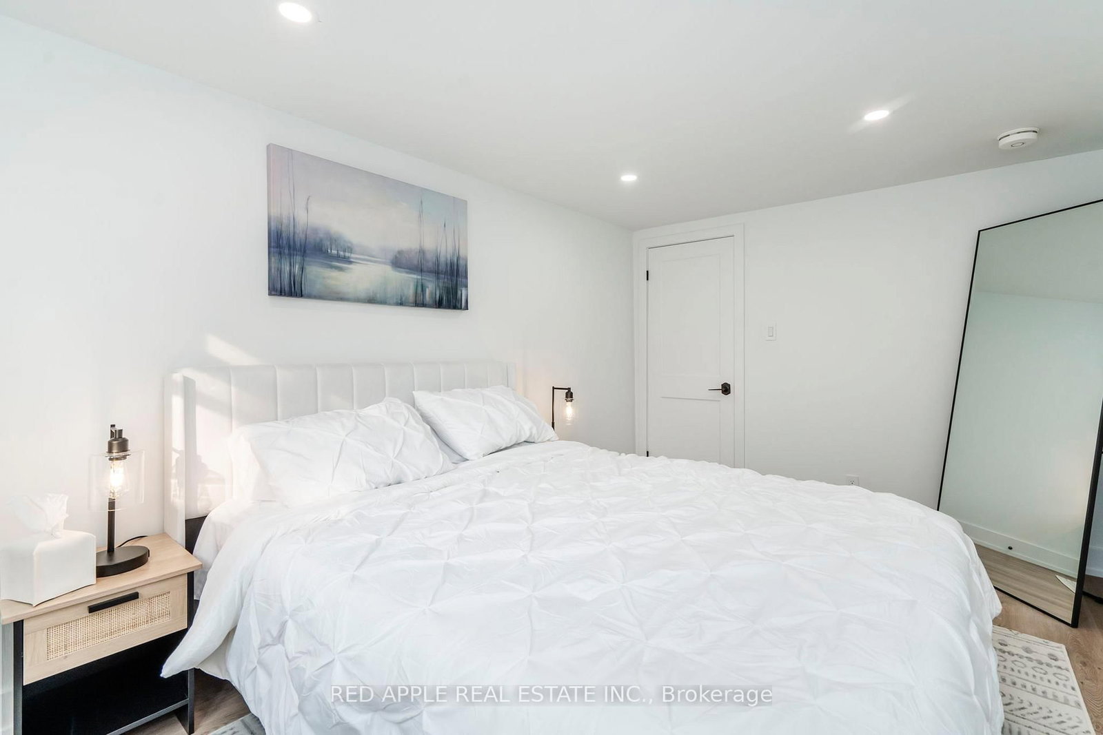 205 Hoyt Avenue • Tay, ON photo 23