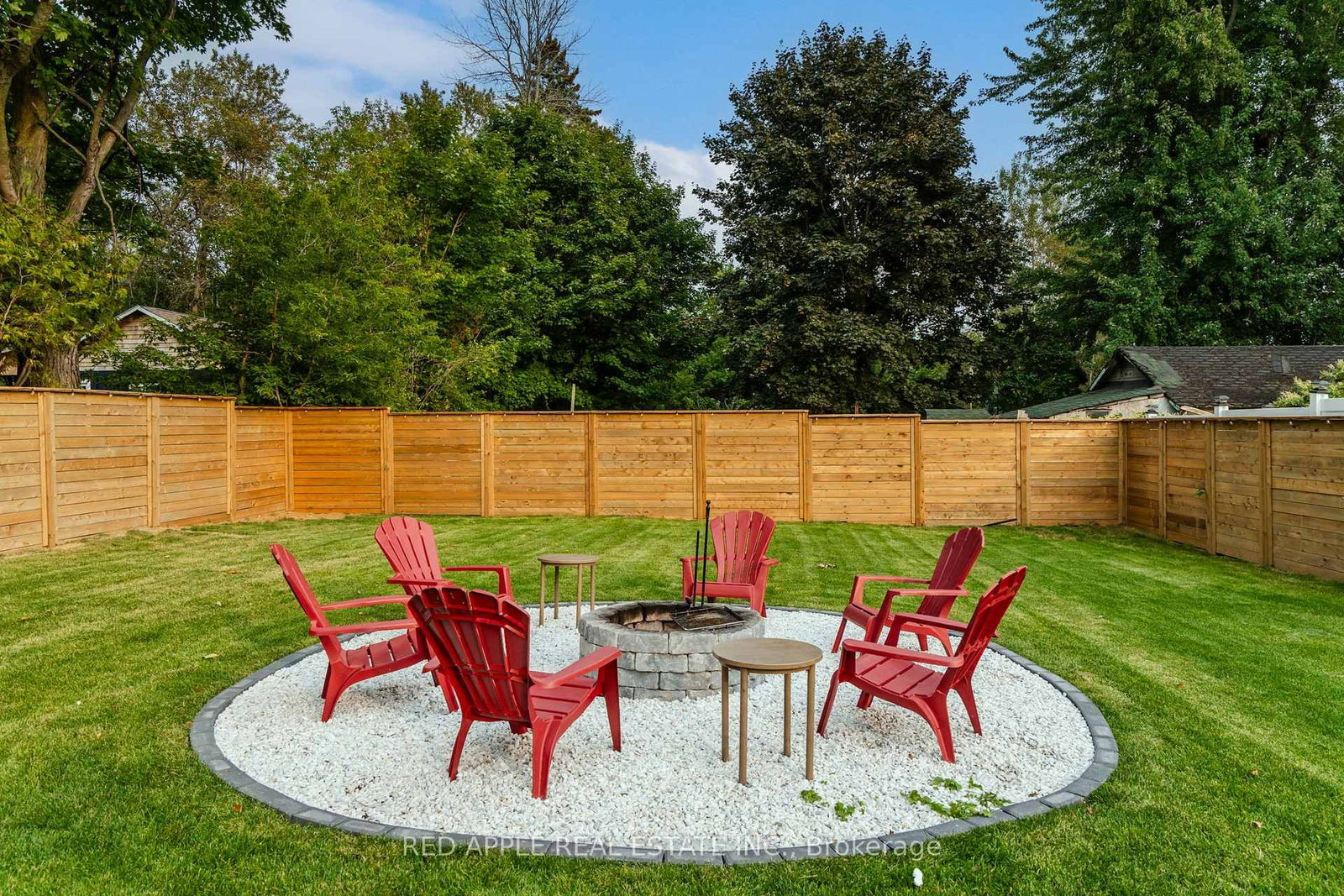 205 Hoyt Avenue • Tay, ON photo 37