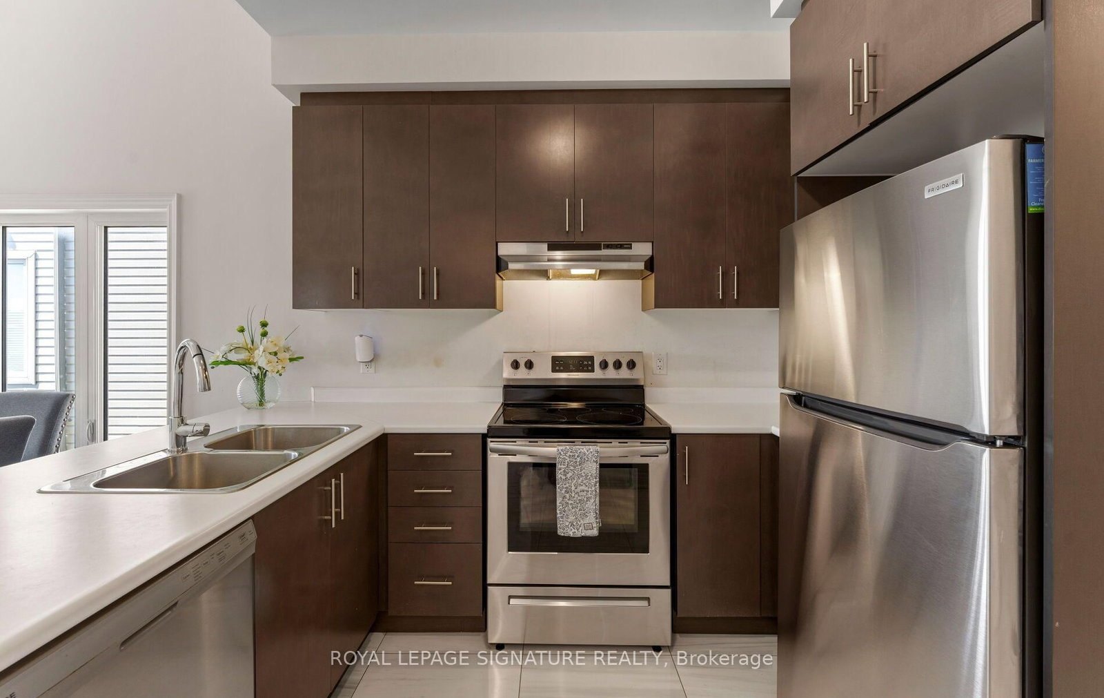301 Atkinson Street • Clearview, ON photo 18