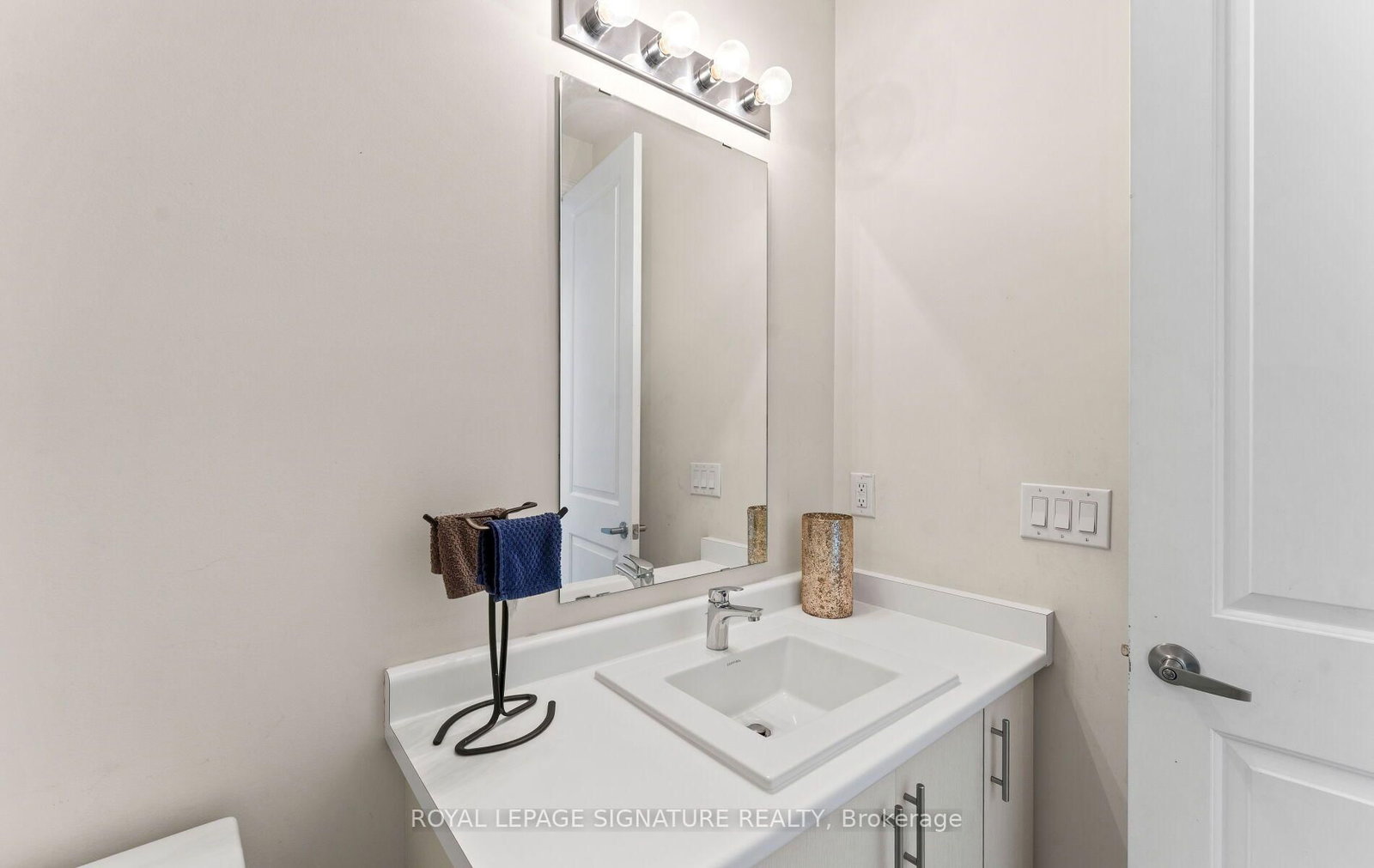 301 Atkinson Street • Clearview, ON photo 22