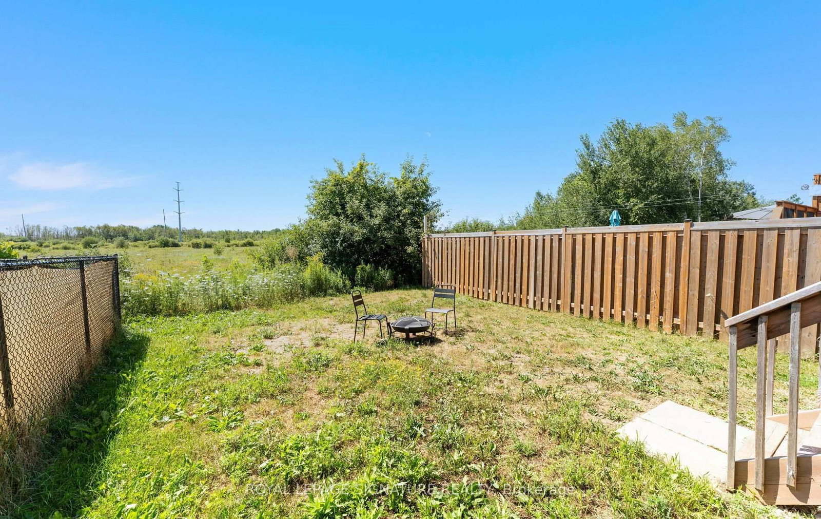 301 Atkinson Street • Clearview, ON photo 36
