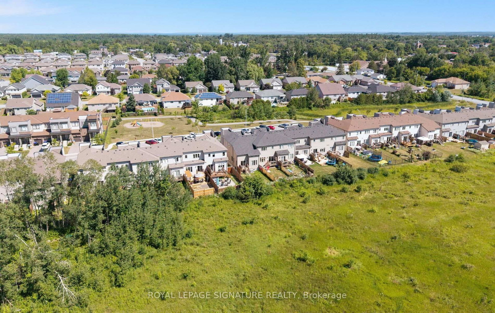 301 Atkinson Street • Clearview, ON photo 39