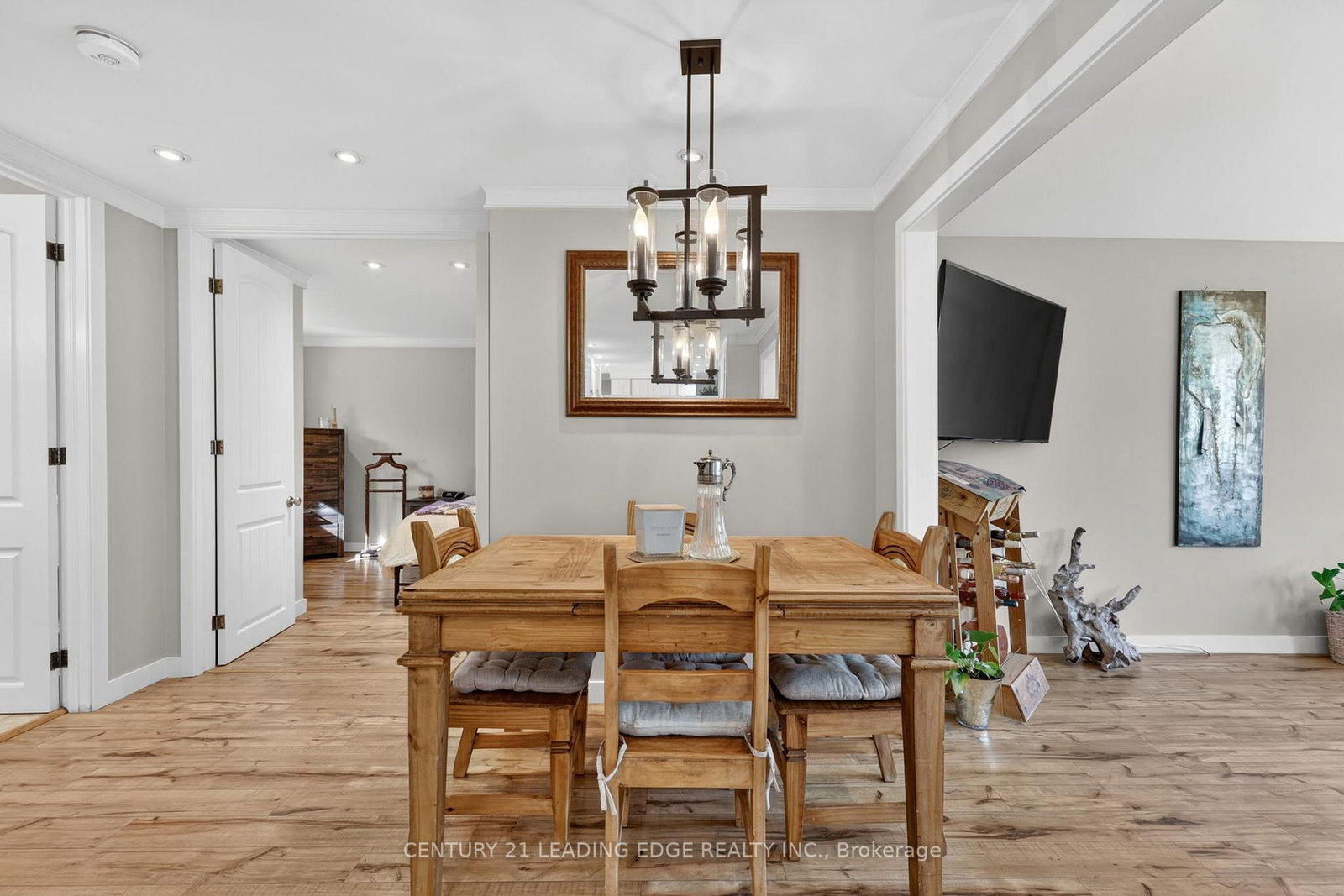 2996 Moynes Road • Severn, ON photo 6