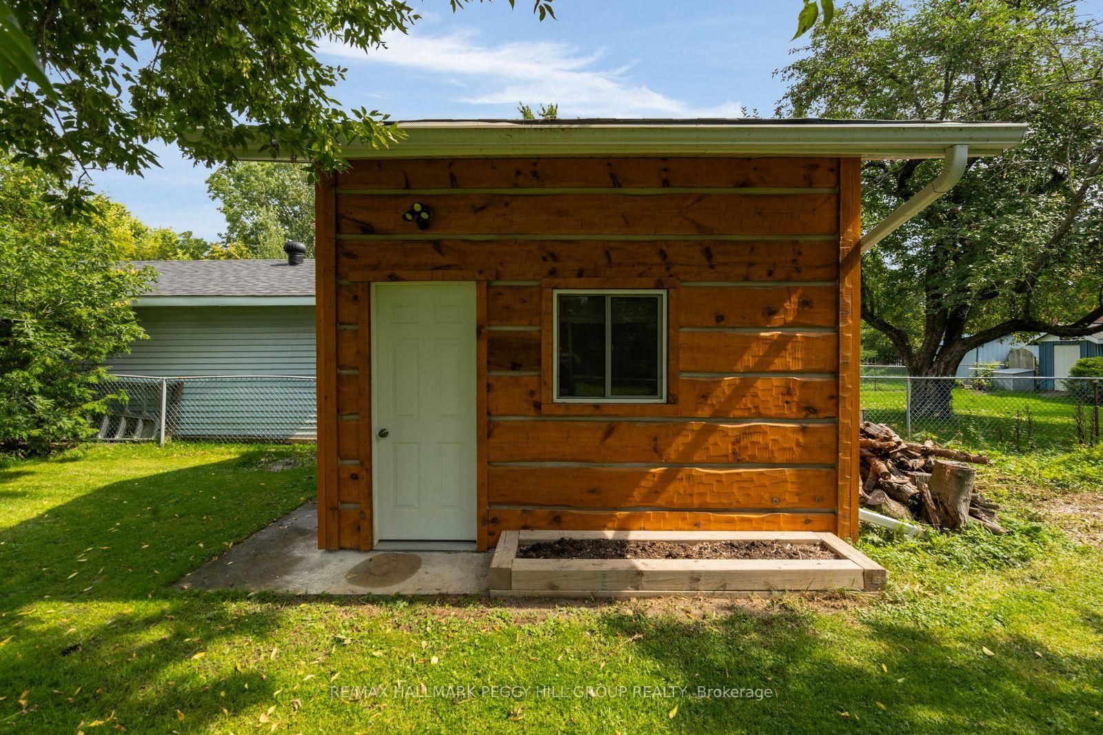 93 Bond Street • Orillia, ON photo 9