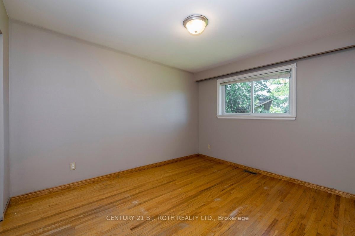 36 Cynthia Court • Barrie, ON photo 11