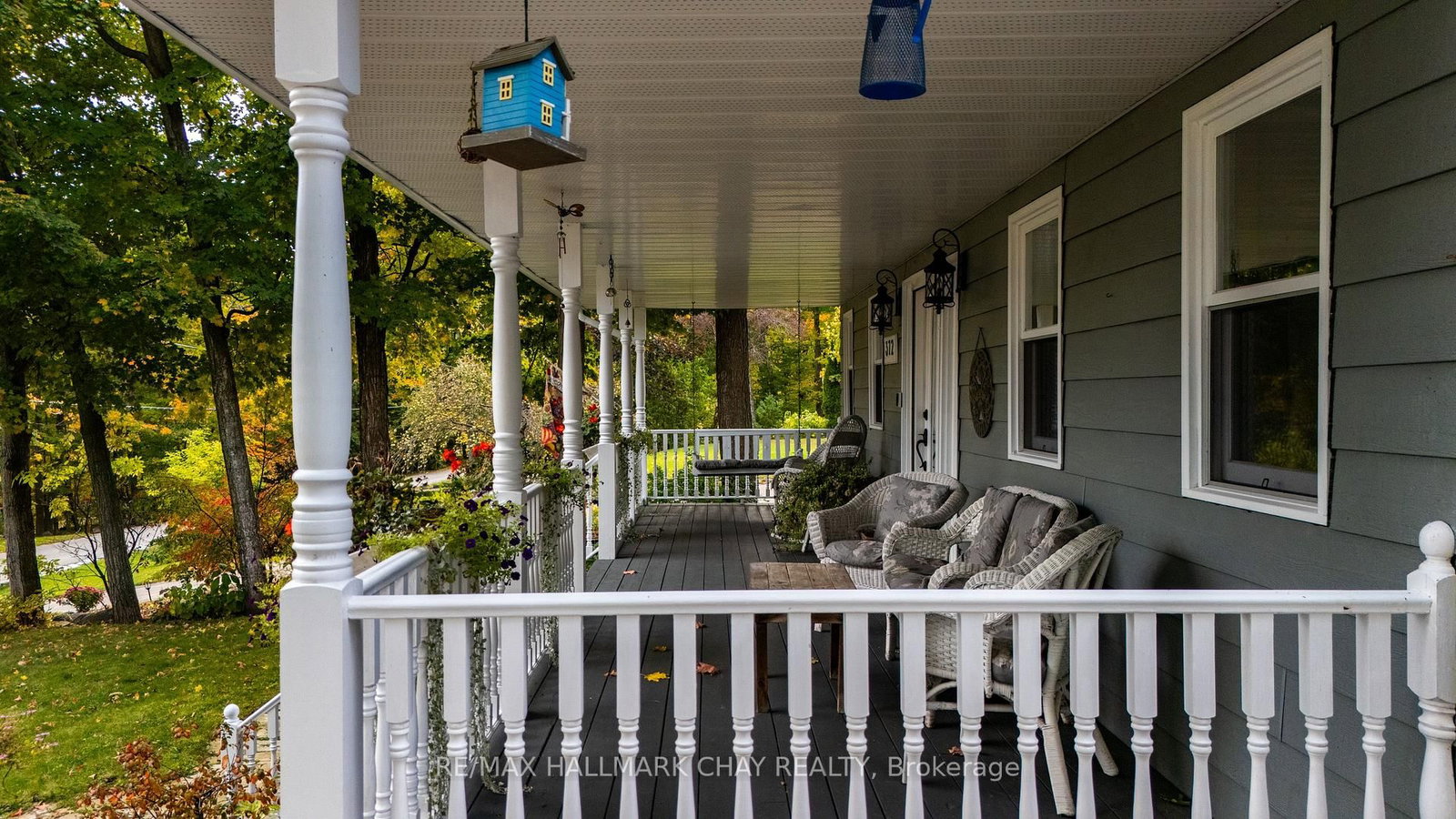 372 Lakewood Drive • Midland, ON photo 3
