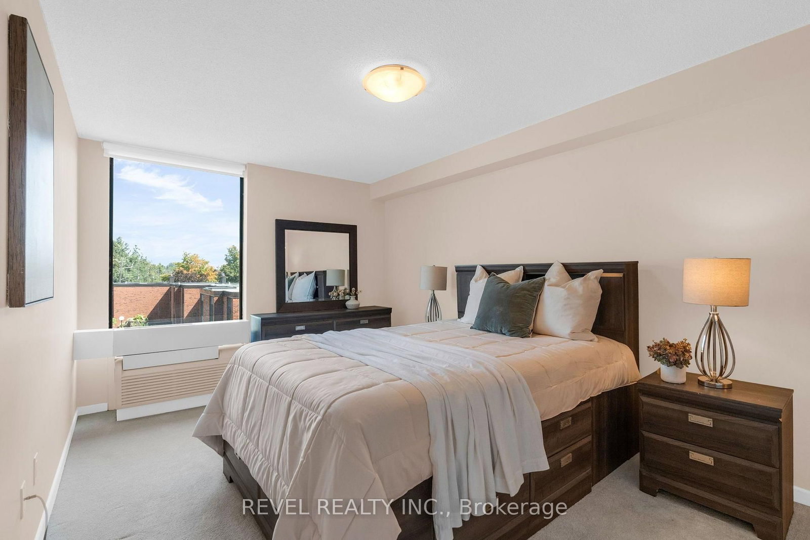 181 COLLIER Street • #305 • Barrie, ON photo 16