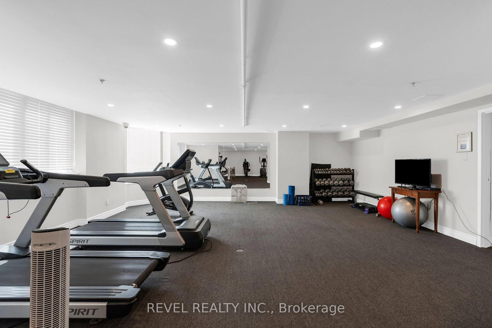 181 COLLIER Street • #305 • Barrie, ON photo 30