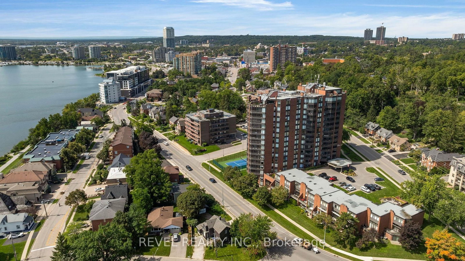 181 COLLIER Street • #305 • Barrie, ON photo 39