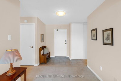 181 COLLIER Street • #305 • Barrie, ON photo 4