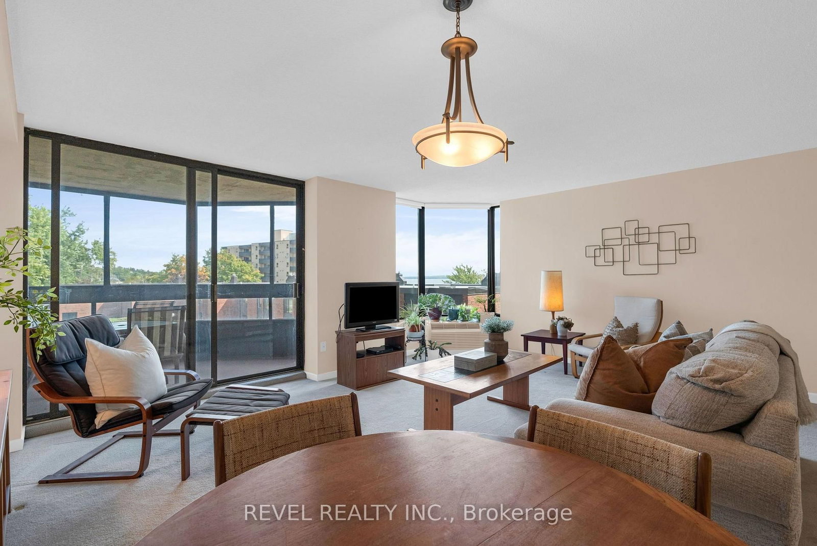181 COLLIER Street • #305 • Barrie, ON photo 9