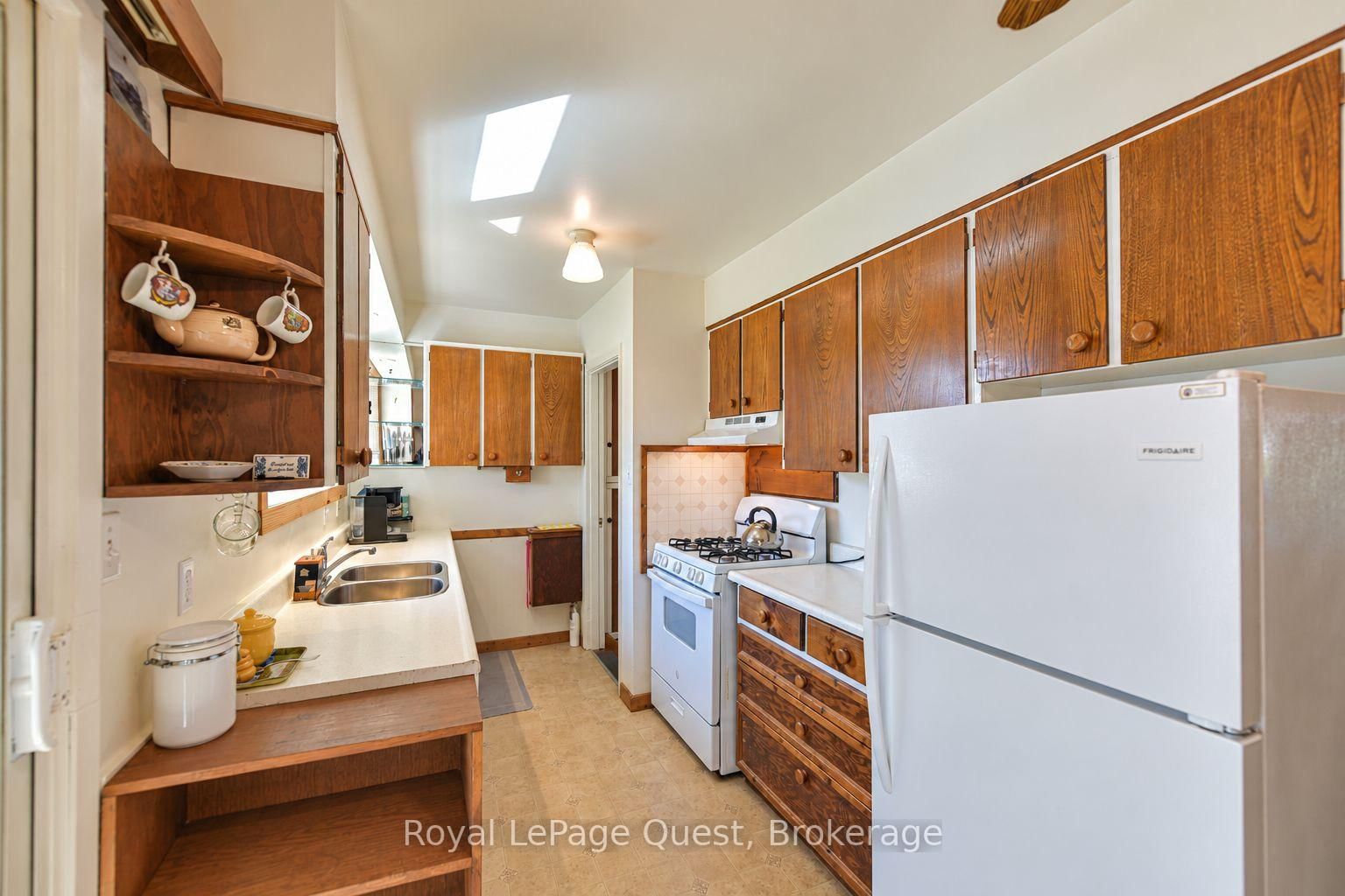 17 Hughes Road E • Orillia, ON photo 13