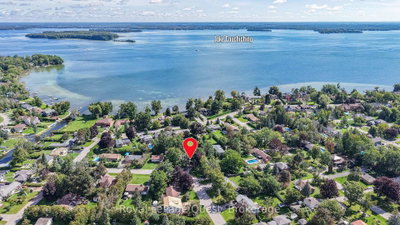 17 Hughes Road E • Orillia, ON photo 2