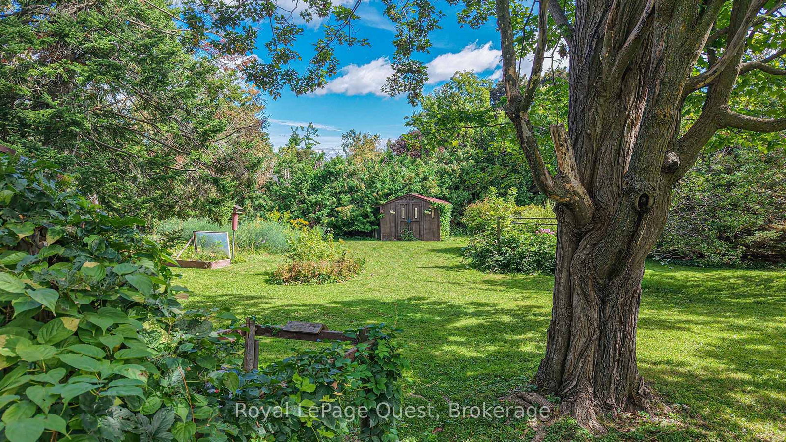 17 Hughes Road E • Orillia, ON photo 8
