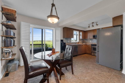 34 Knox Drive • Springwater, ON photo 2