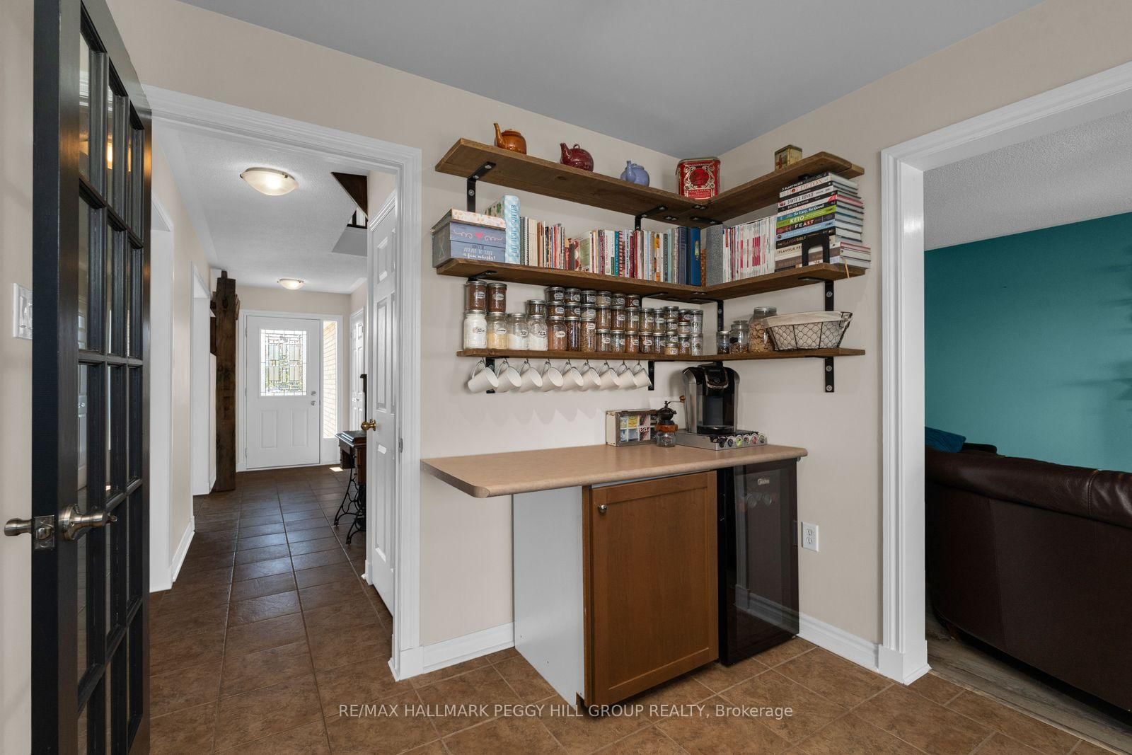 34 Knox Drive • Springwater, ON photo 4