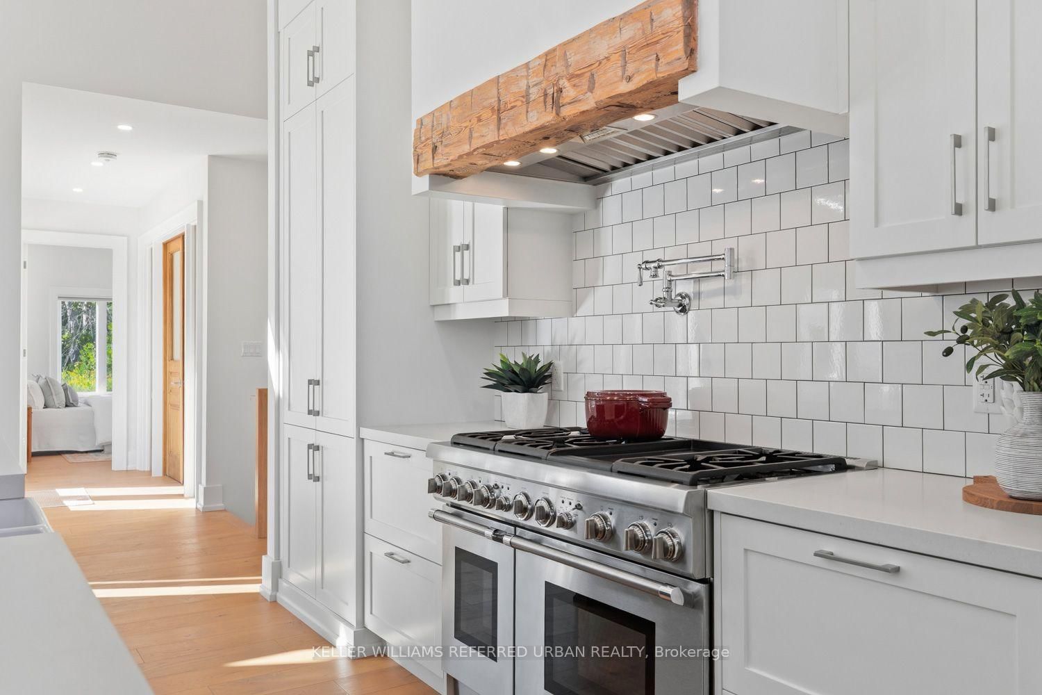 24 Windfield Drive W • Oro-Medonte, ON photo 9