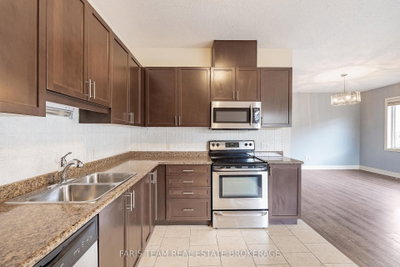 3118 Emperor Drive • Orillia, ON photo 6