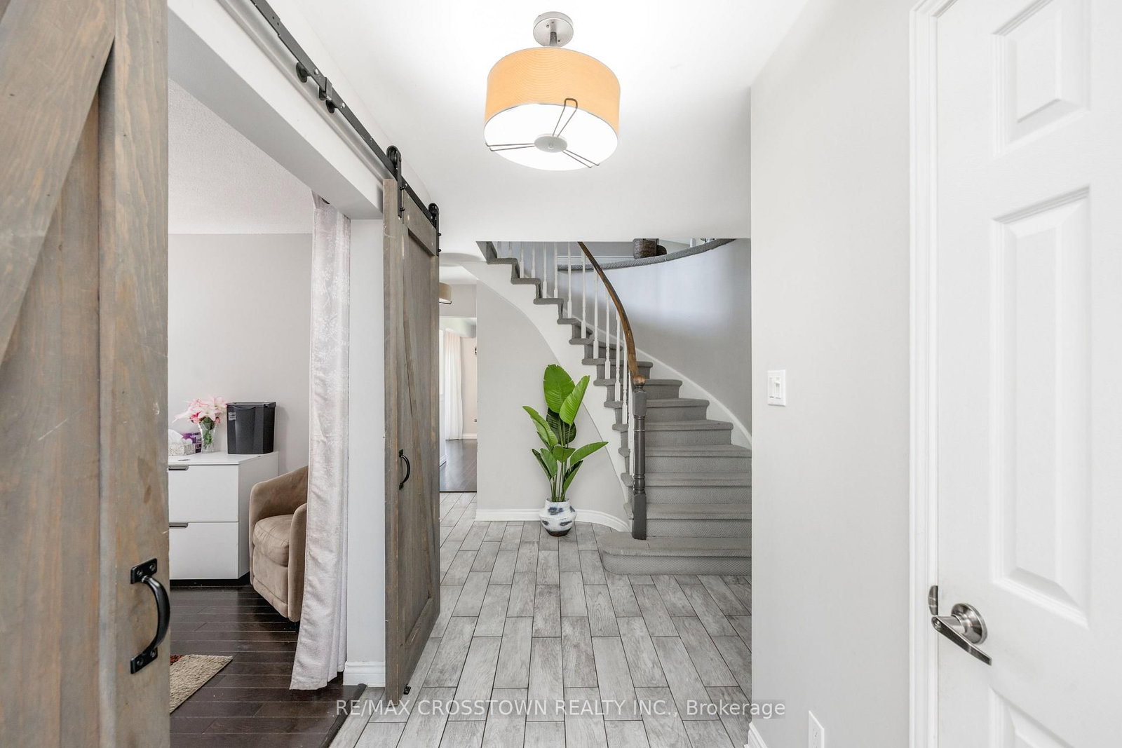 63 Oakridge Drive • Barrie, ON photo 19