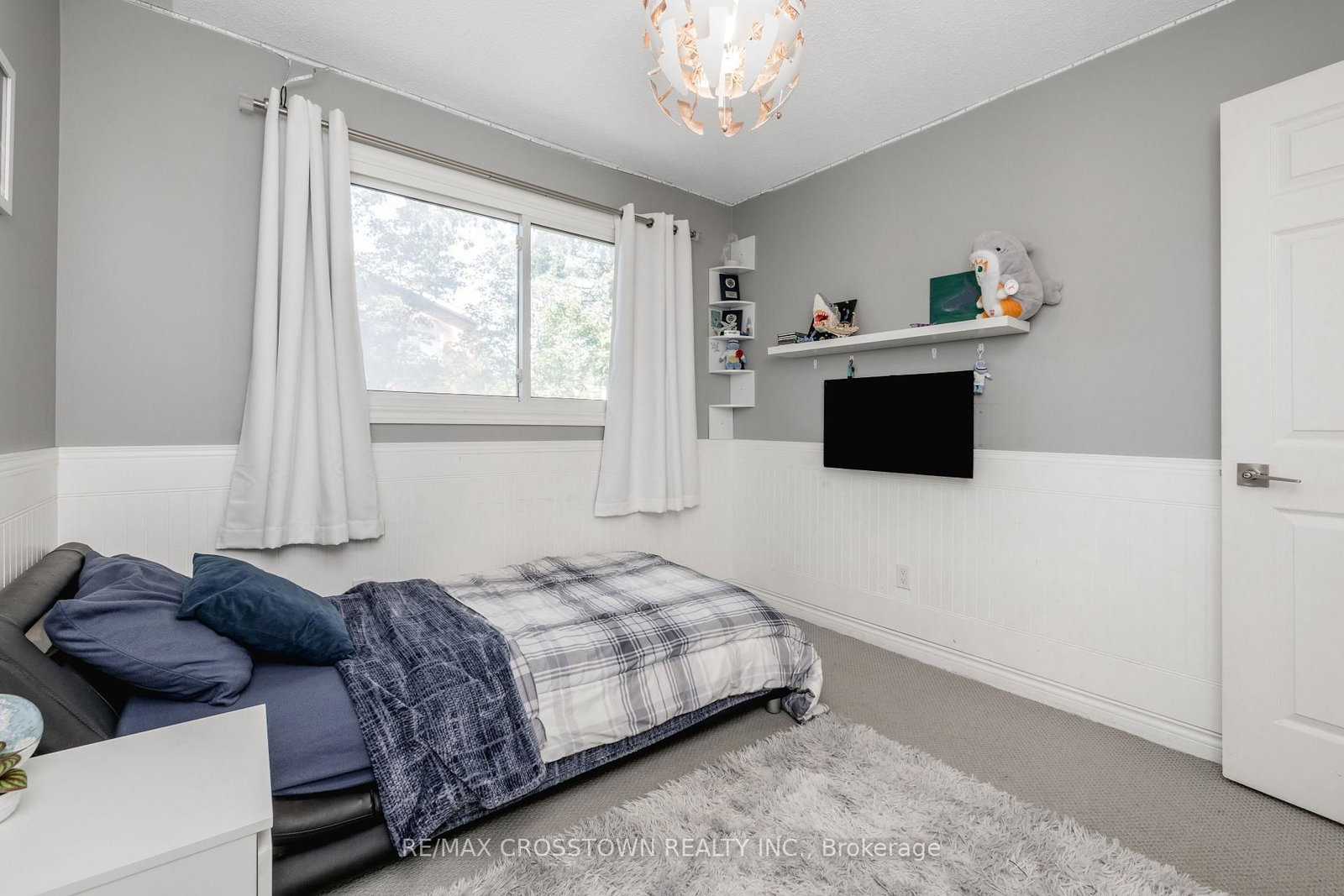 63 Oakridge Drive • Barrie, ON photo 29