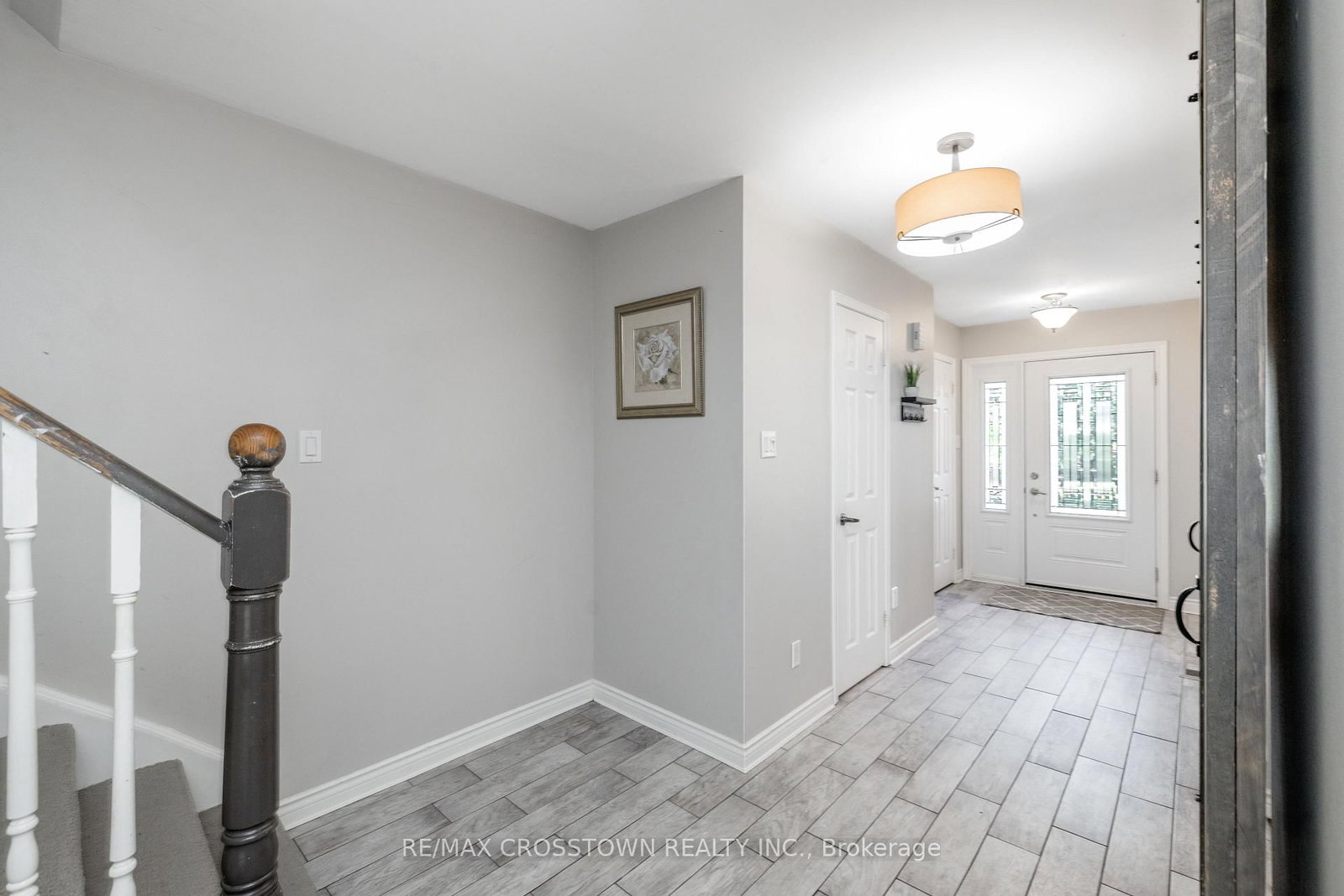 63 Oakridge Drive • Barrie, ON photo 5