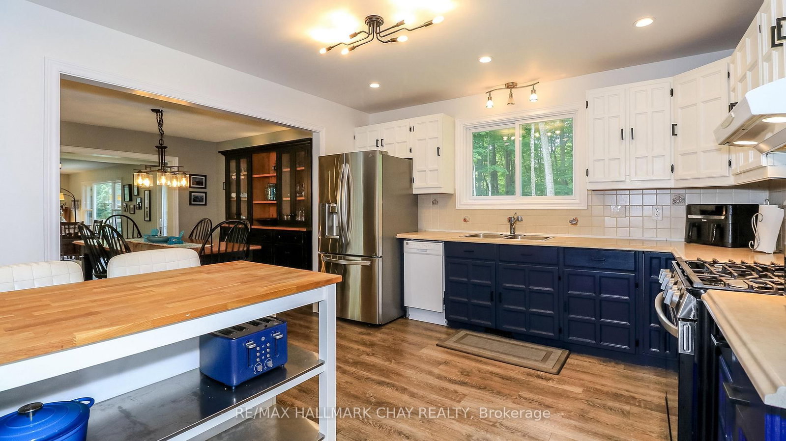10 Enchantment Avenue • Tiny, ON photo 18